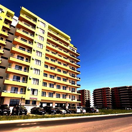 Gh Summerland Mamaia Ngoại thất bức ảnh